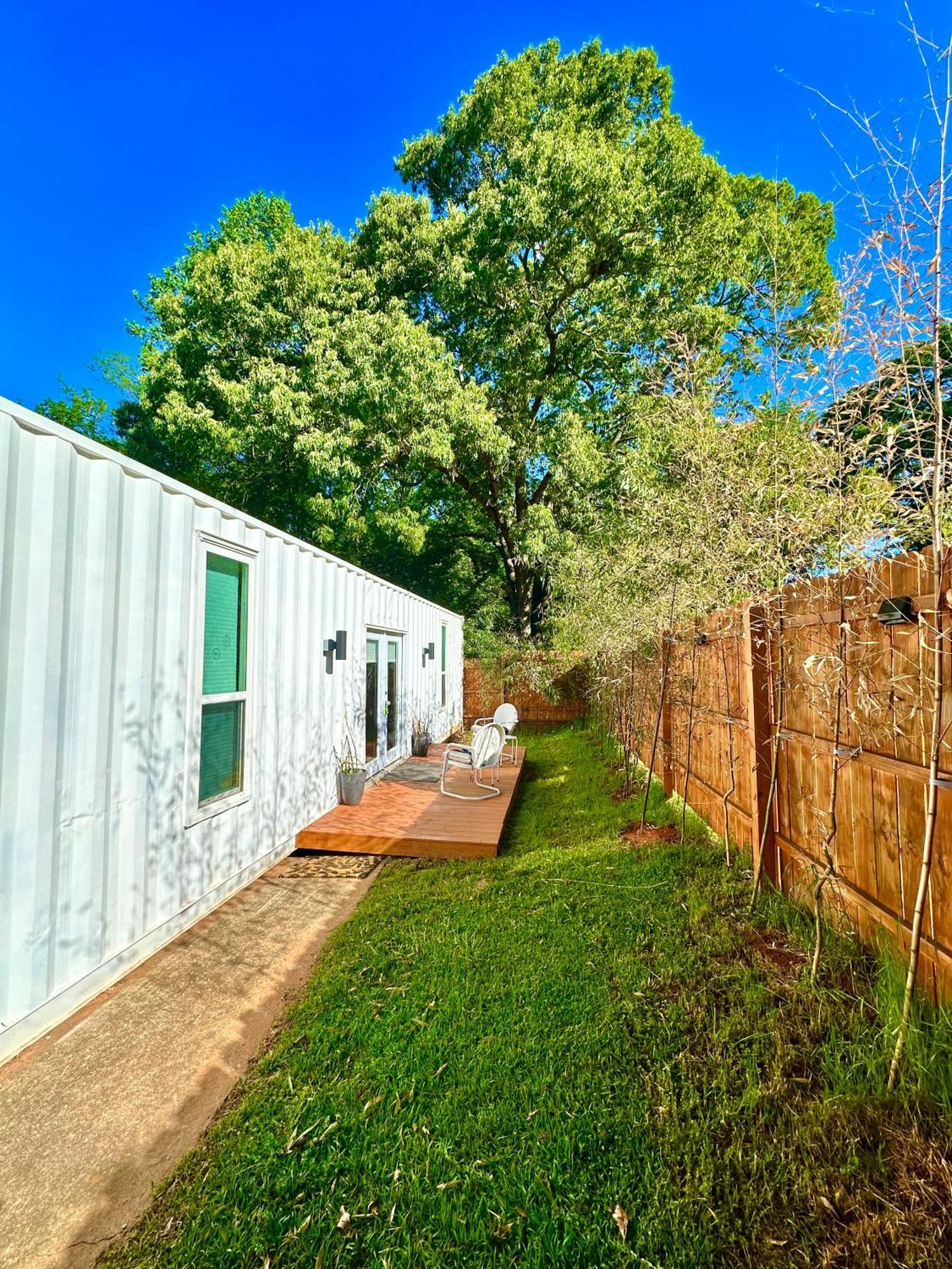 Nomehaus Shipping Container Studio Residential Neighborhood Athens Exteriör bild